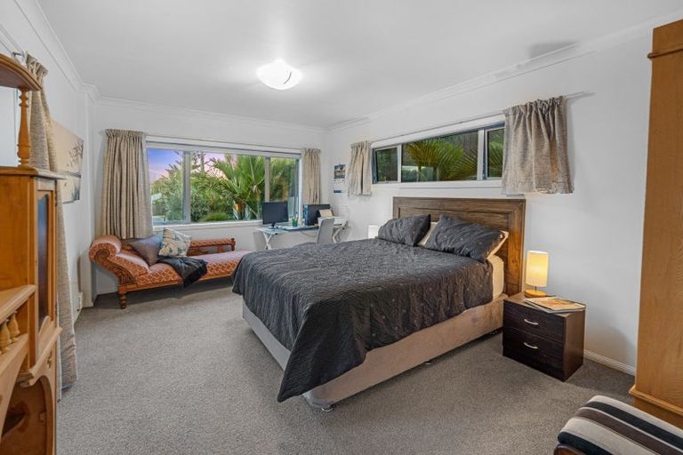 Photo of property in 63 Karewa Parade, Papamoa Beach, Papamoa, 3118