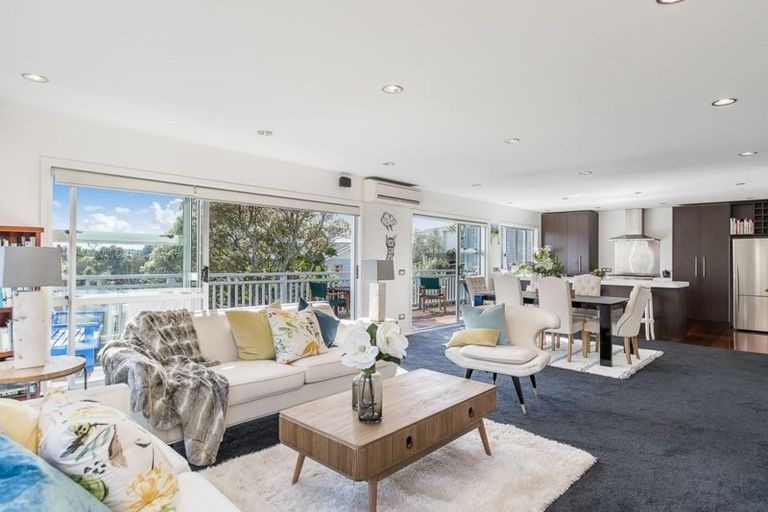 Photo of property in 117a Mokoia Road, Birkenhead, Auckland, 0626