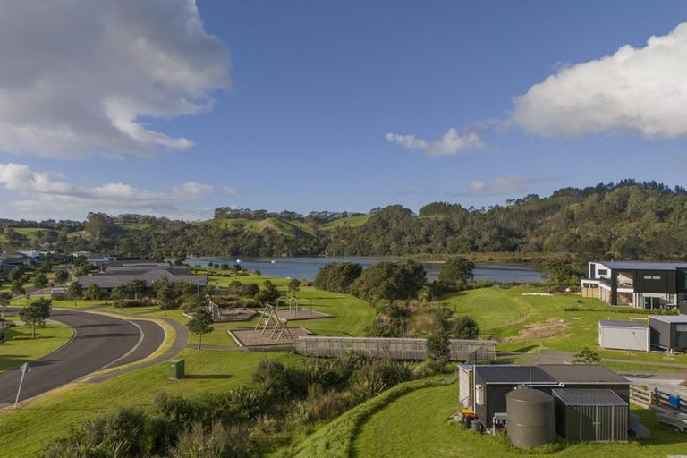 Photo of property in 6 Joyce Harsant Place, Cooks Beach, 3591