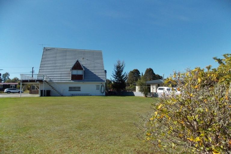 Photo of property in 30 Home Street, Winton, 9720