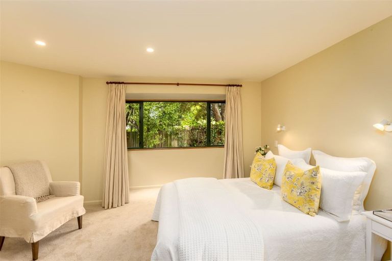 Photo of property in 90 Totara Street, Riccarton, Christchurch, 8041