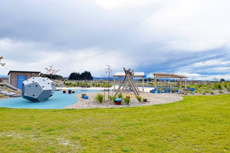 Photo of property in 17 Wilkin Street, Woodend, 7610