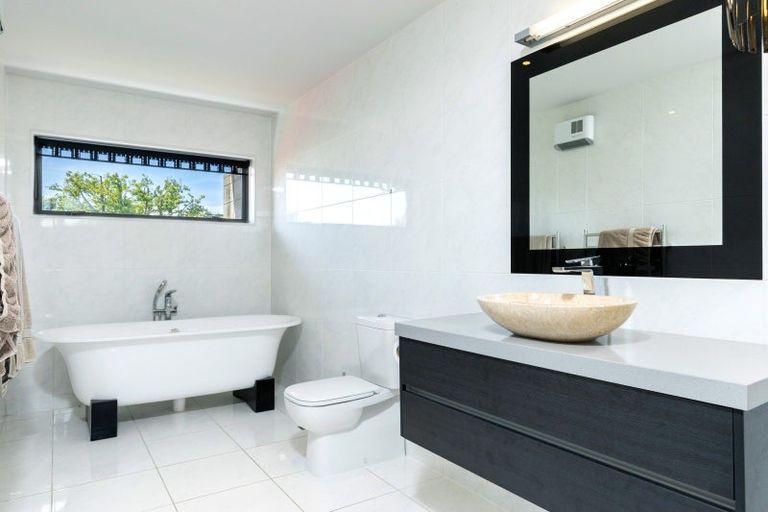 Photo of property in 81 Mclauchlan Street, Springlands, Blenheim, 7201