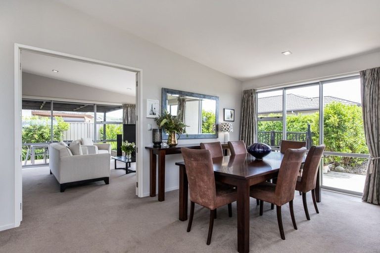 Photo of property in 48 Merlot Drive, Greenmeadows, Napier, 4112
