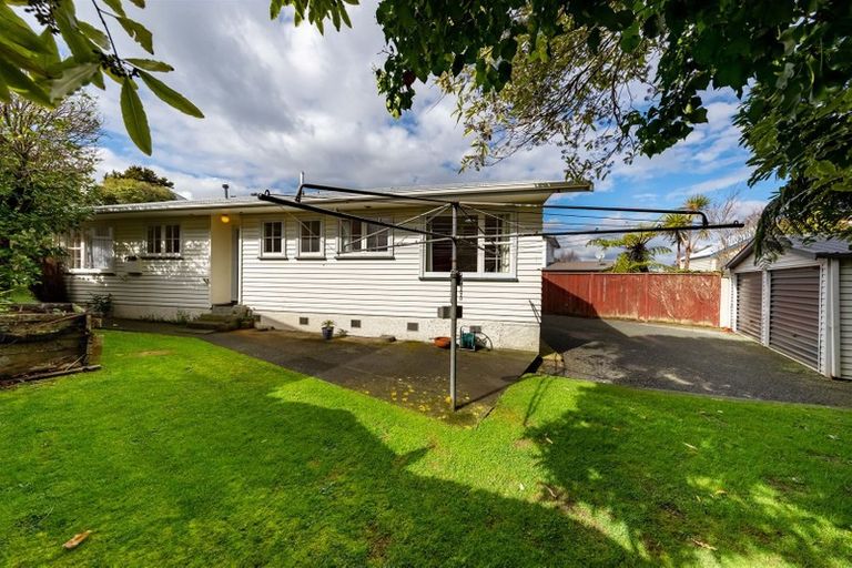 Photo of property in 27 Park Road, Belmont, Lower Hutt, 5010