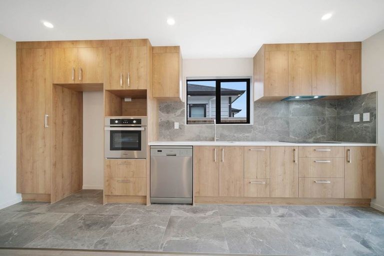 Photo of property in 34a Kahui Parade, Karaka, Papakura, 2113