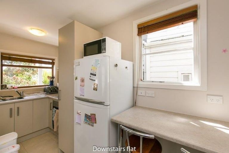 Photo of property in 35 Raroa Road, Kelburn, Wellington, 6012