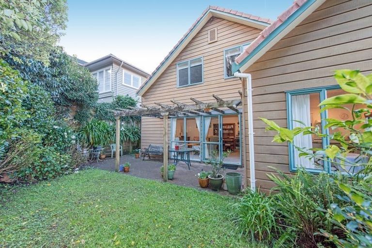 Photo of property in 4/3a Haast Street, Remuera, Auckland, 1050