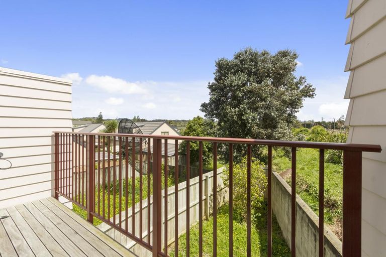 Photo of property in 15/1 Briar Way, New Lynn, Auckland, 0600