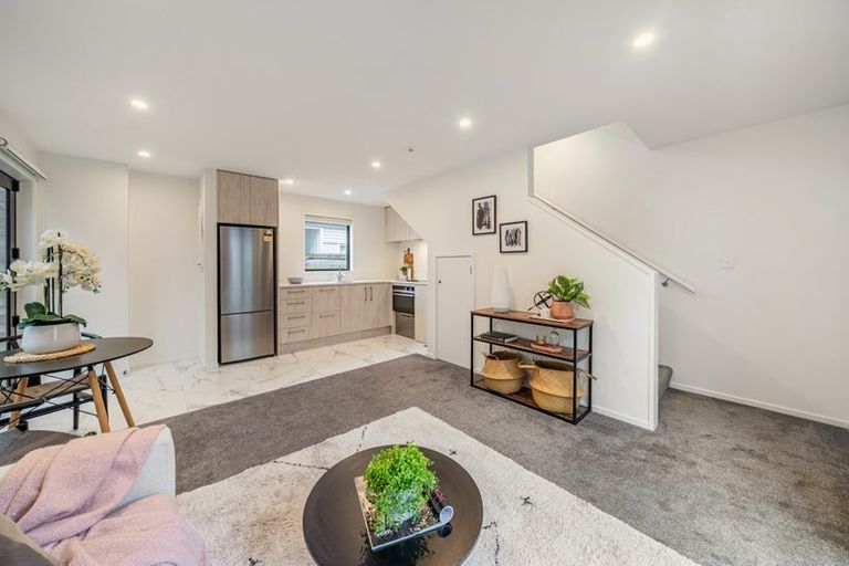 Photo of property in 4/123 Cambridge Terrace, Fairfield, Lower Hutt, 5011