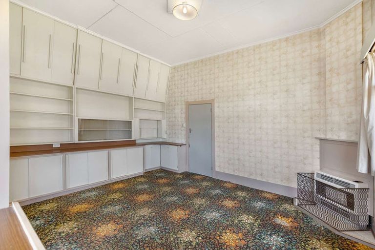 Photo of property in 2 Caius Avenue, Gonville, Whanganui, 4501