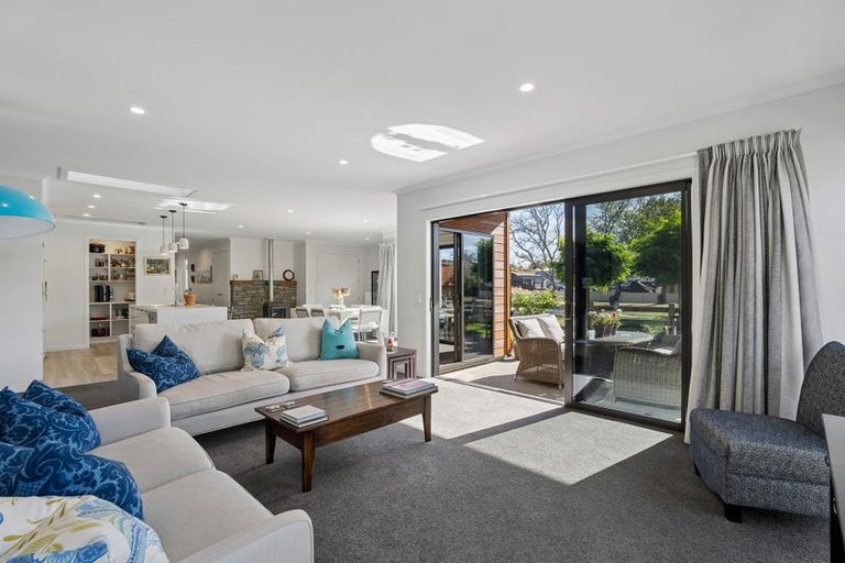 Photo of property in 54 Stratford Drive, Mount Pisa, Cromwell, 9383