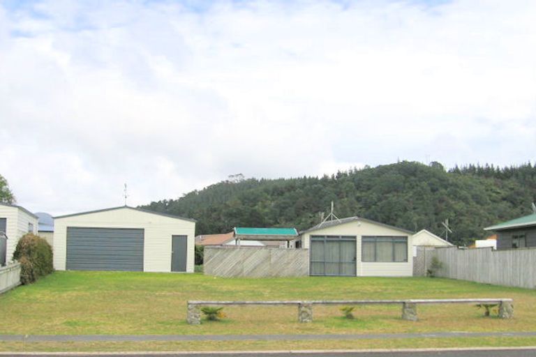 Photo of property in 156 Mayfair Avenue, Whangamata, 3620