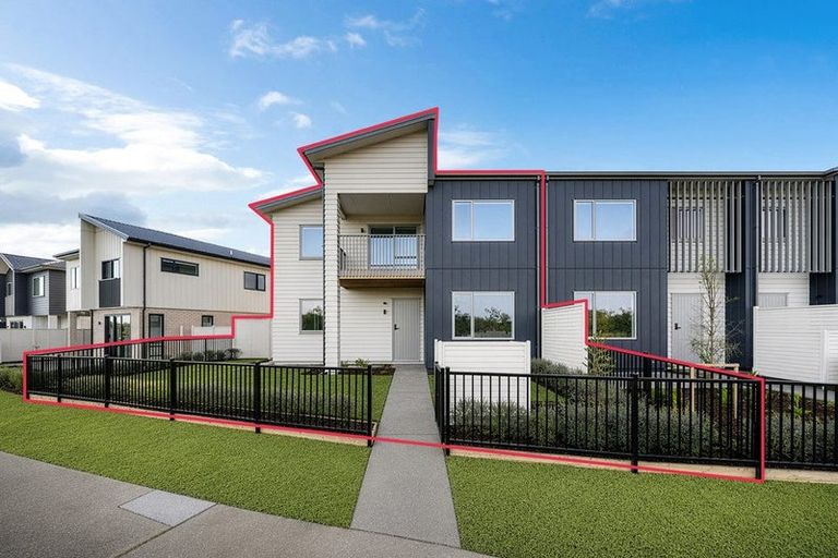 Photo of property in 105 Waituarua Drive, Takanini, Auckland, 2112