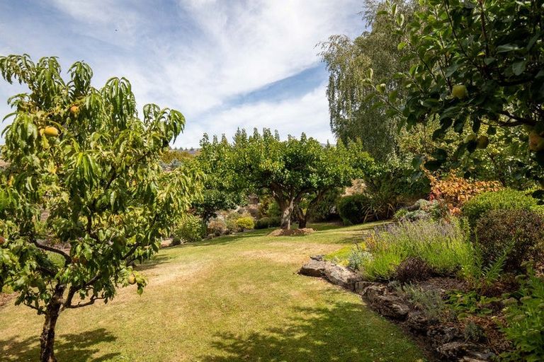 Photo of property in 14 Lanes Road, Bridge Hill, Alexandra, 9320