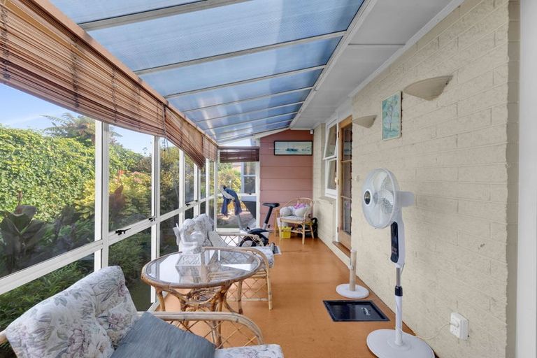 Photo of property in 60 Kawaha Point Road, Kawaha Point, Rotorua, 3010