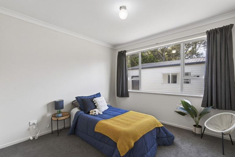 Photo of property in 136a Seaview Road, Westown, New Plymouth, 4310