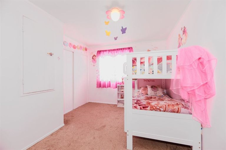 Photo of property in 29 Waari Avenue, Sunnyvale, Auckland, 0612