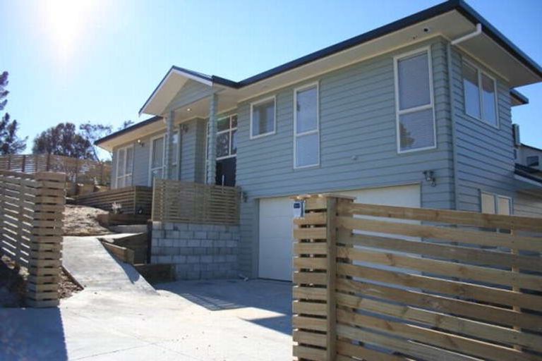Photo of property in 2 Carol Lee Place, Albany Heights, Auckland, 0632