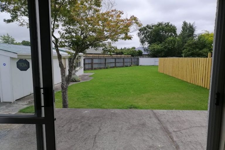 Photo of property in 44 Barnes Road, Redwood, Christchurch, 8051