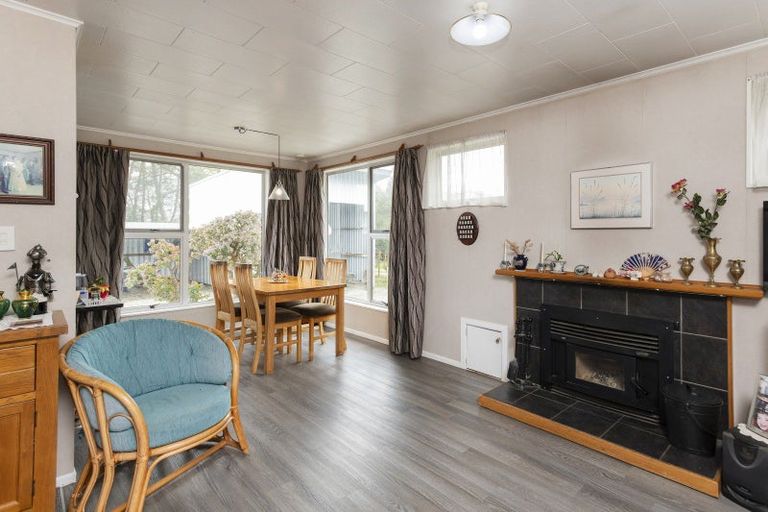 Photo of property in 13 Domain Road, Ormond, Gisborne, 4071