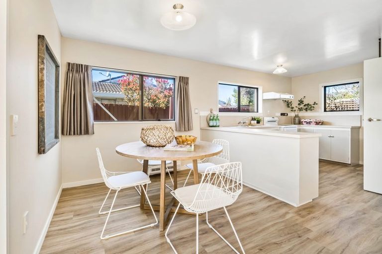 Photo of property in 2/30 Celia Street, Redcliffs, Christchurch, 8081