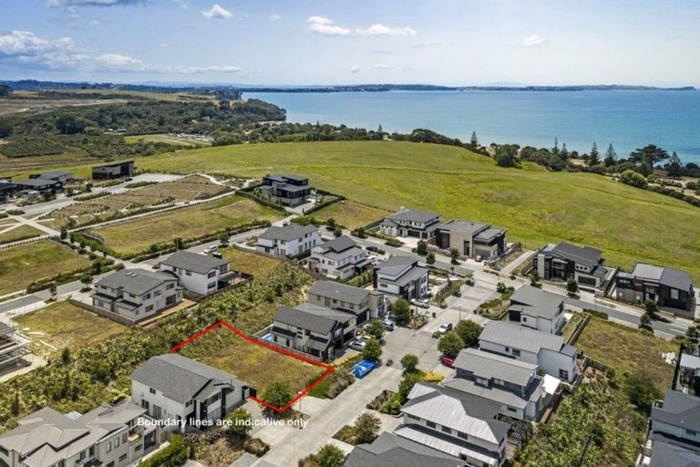 Photo of property in 7 Shelby Place, Long Bay, Auckland, 0630