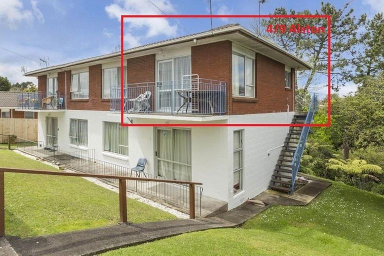 Photo of property in 9 Alston Avenue, Kelston, Auckland, 0602