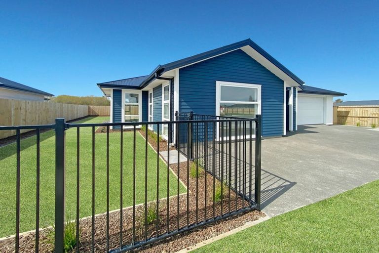 Photo of property in 41 Mcquillan Avenue, Woodend, 7610