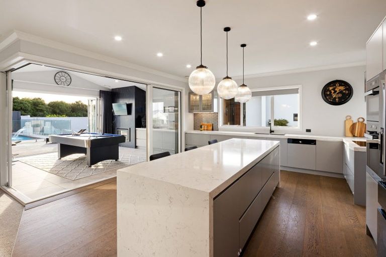 Photo of property in 19 Mike Smith Drive, Cambridge, 3434