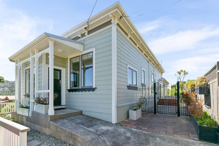 Photo of property in 48 Lavaud Street, Berhampore, Wellington, 6023