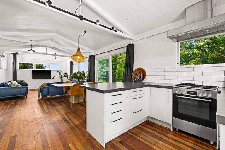 Photo of property in 3a Bay View Road, Bluff Hill, Napier, 4110