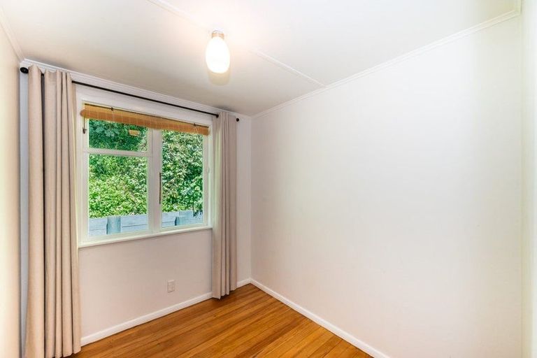 Photo of property in 66 Tilley Road, Paekakariki, 5034