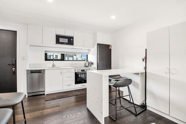 Photo of property in 68 Te Puketoka Lane, Mangere, Auckland, 2022