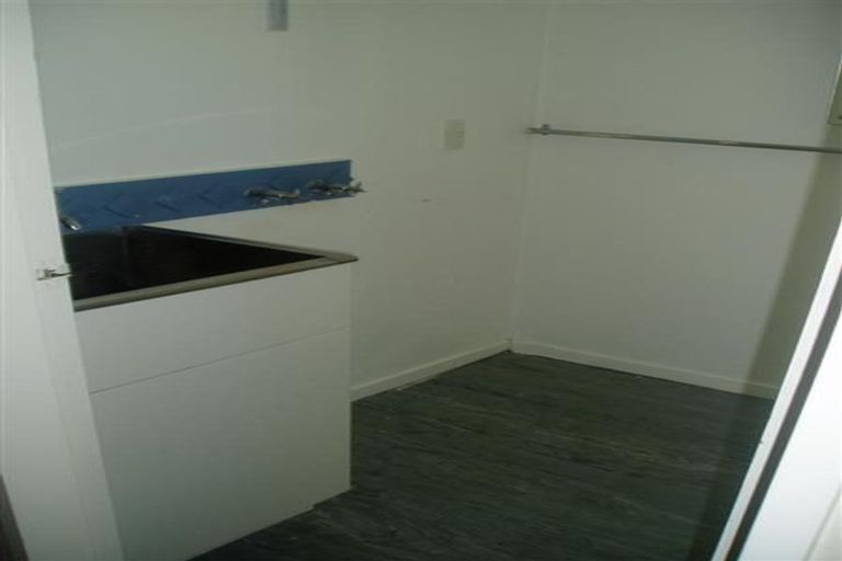 Photo of property in 4/12 Wood Street, Wallaceville, Upper Hutt, 5018