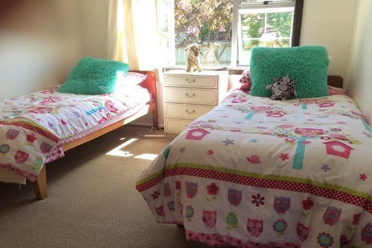 Photo of property in 33 Totara Terrace, Wanaka, 9305