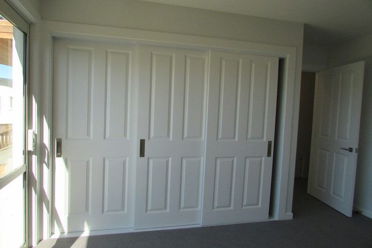 Photo of property in 4e Harmans Road, Lyttelton, 8082