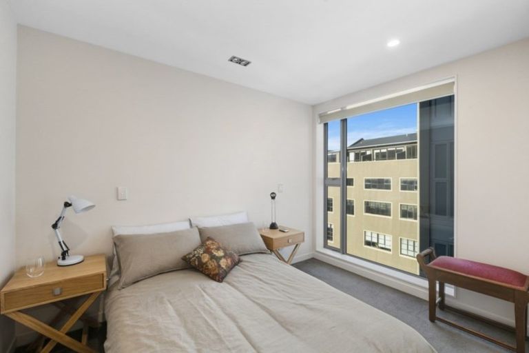 Photo of property in Portal Apartments, 4a/42 Cable Street, Te Aro, Wellington, 6011