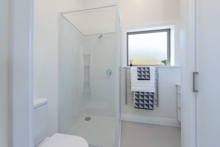 Photo of property in 18 Bell Road, Waiwhetu, Lower Hutt, 5010