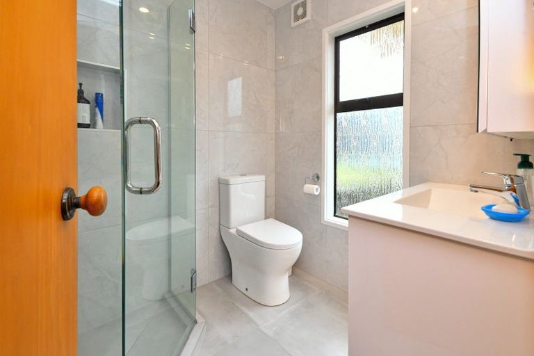 Photo of property in 38 Rushgreen Avenue, Pahurehure, Papakura, 2113