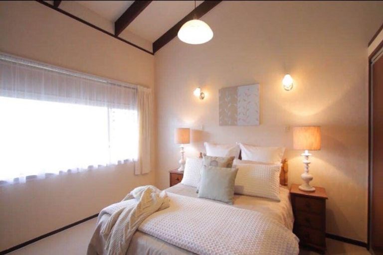 Photo of property in 2/35 Swanson Road, Henderson, Auckland, 0610