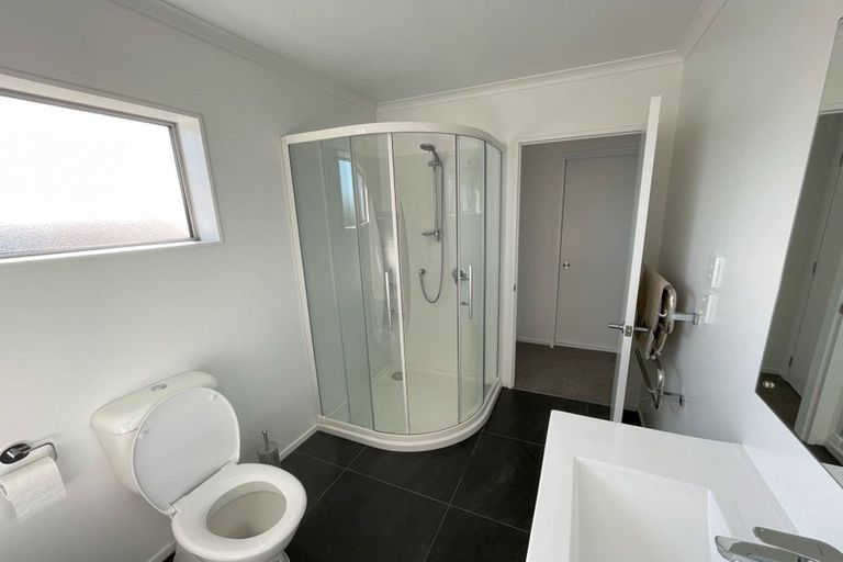 Photo of property in 24 Trelawny Terrace, Grenada Village, Wellington, 6037