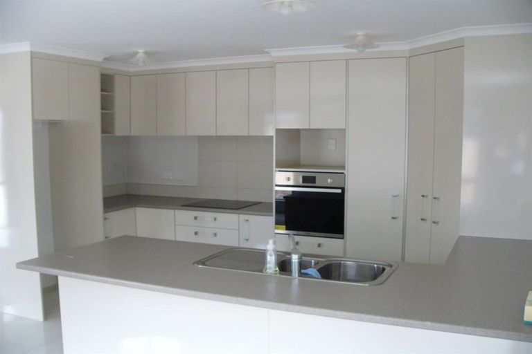 Photo of property in 20 Max Landing, Grandview Heights, Hamilton, 3200