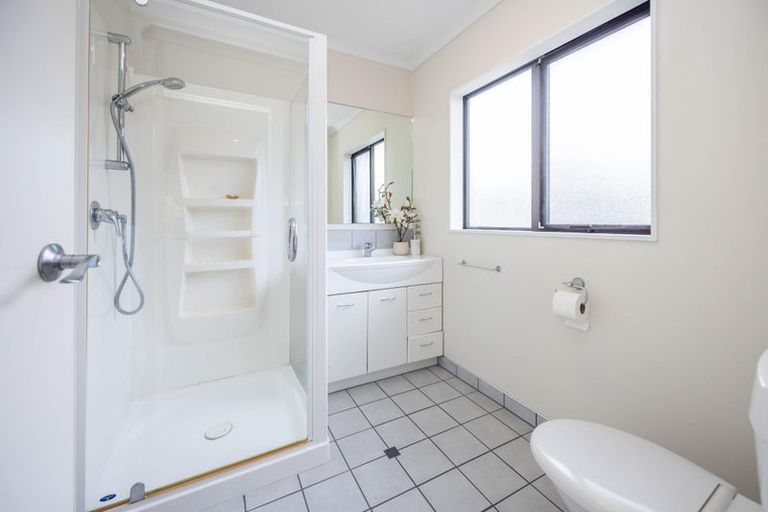 Photo of property in 17 Innswood Place, Rototuna North, Hamilton, 3210