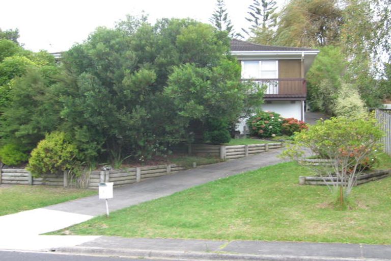 Photo of property in 5 Sapphire Place, Bayview, Auckland, 0629