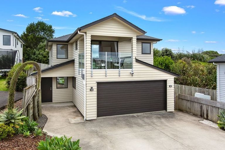 Photo of property in 53 Maylee Crescent, Gulf Harbour, Whangaparaoa, 0930