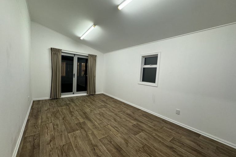 Photo of property in 194 Knights Road, Hutt Central, Lower Hutt, 5011