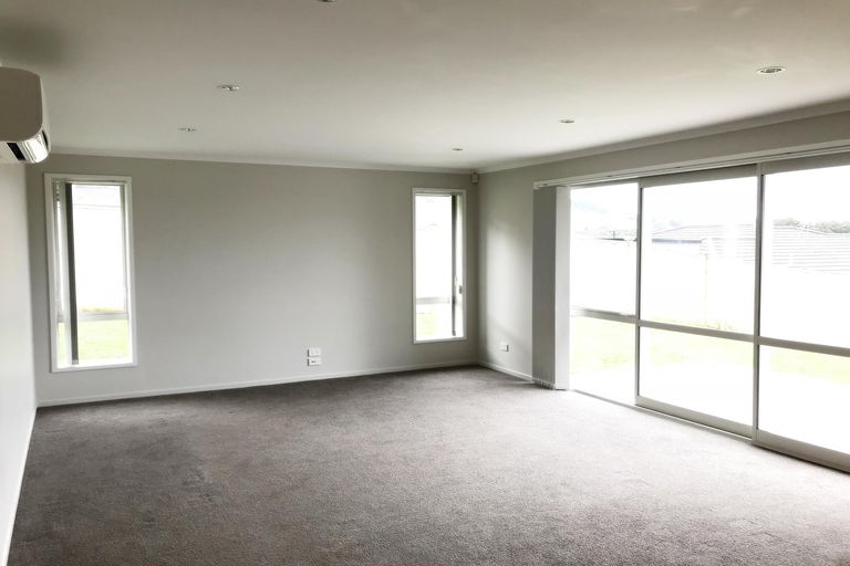 Photo of property in 19 Pyne Crescent, Pokeno, 2402