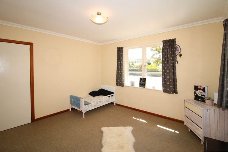 Photo of property in 87 Brandon Street, Featherston, 5710