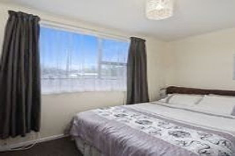 Photo of property in 1 Toi Grove, Turangi, 3334